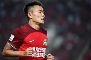 德转：王上源与河南队续约一年，合同至2026年年底到期